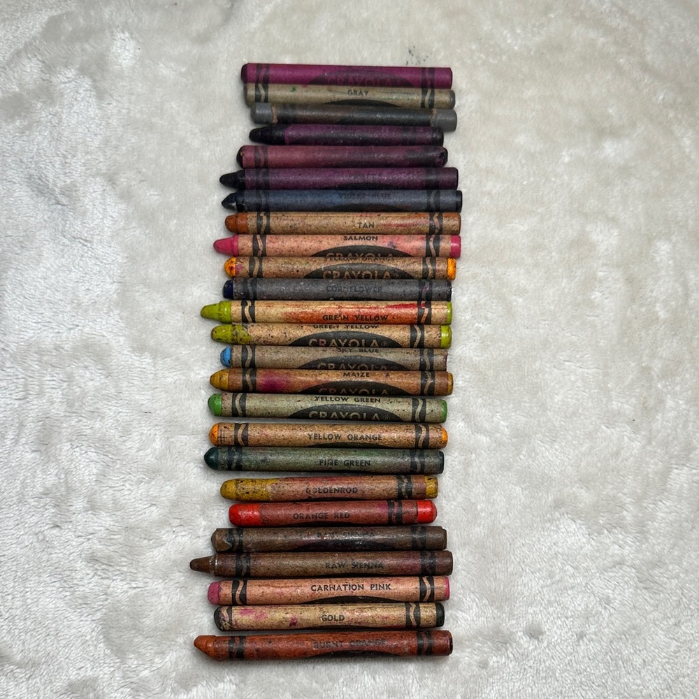 Vintage Crayola Binney and Smith Assorted Crayons 25